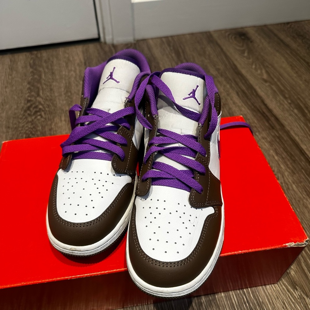 Air Jordan 1 Low GS 'Palomino'